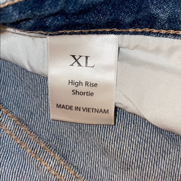 Willow+Root High Rise Jean Shorts - Picture 3 of 3